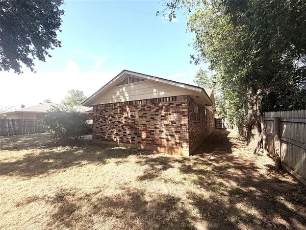 5136 SE 51st ST, Del City, OK 73135