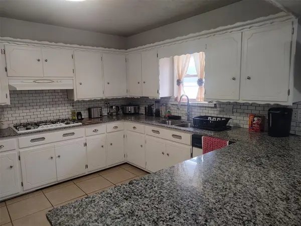 1625 SW 70th ST, Oklahoma City, OK 73159