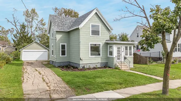 410 NAYMUT ST, Menasha, WI 54952