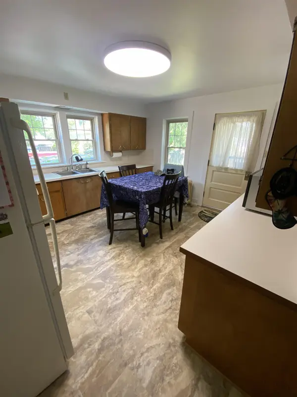 214 JACKSON ST, Brillion, WI 54110-1234