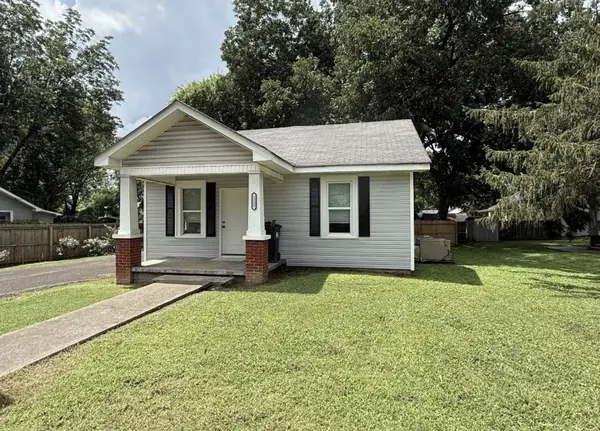 1225 N Spring St #A, Murfreesboro, TN 37130