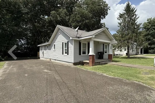 1225 N Spring St #A, Murfreesboro, TN 37130
