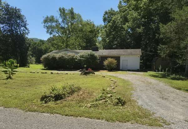 4880 Hills Creek RD, Mc Minnville, TN 37110