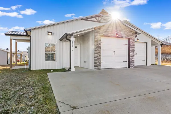196 Bainbridge Dr #B, Clarksville, TN 37043