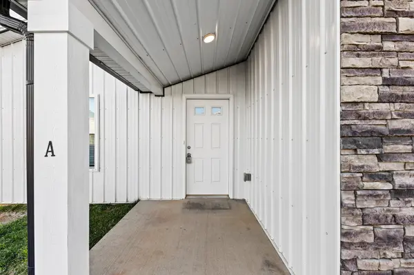 182 Bainbridge Dr #A, Clarksville, TN 37043