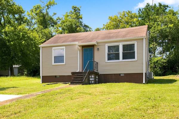 909 42nd Ave #N, Nashville, TN 37209