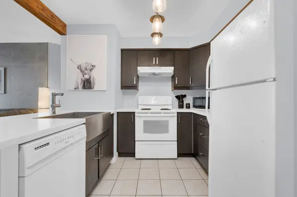 140 Dunlop ST E #1003, Barrie, ON L4M 6H9