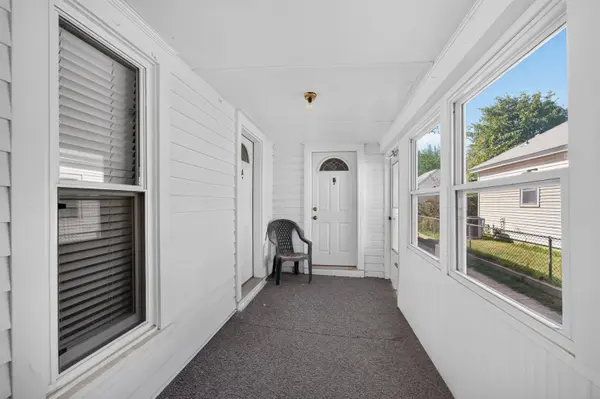 319 E 8th Ave, Hutchinson, KS 67501