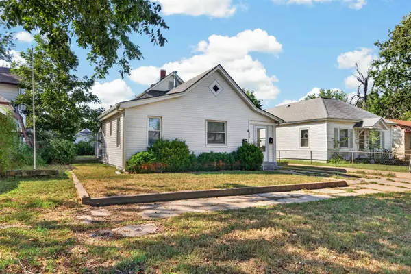 319 E 8th Ave, Hutchinson, KS 67501