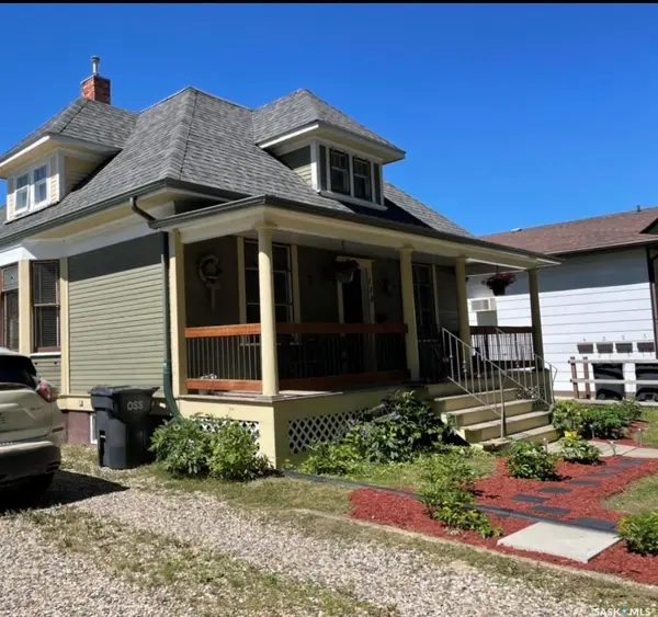 138 First AVENUE N, Yorkton, SK S3N 1J8