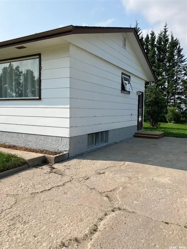 408 6th AVENUE NW, Ituna, SK S0A 1N0