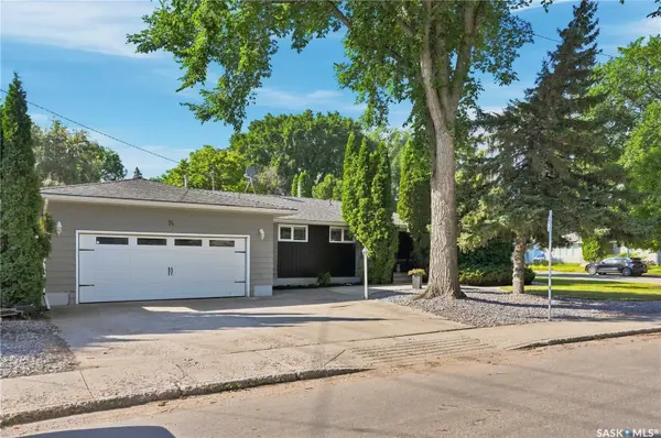 74 Mcaskill CRESCENT,  Saskatoon,  SK S7J 2P6
