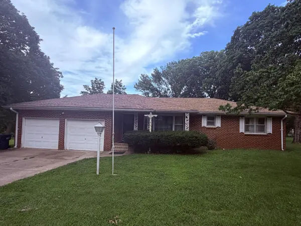 506 Garfield ST, Greenfield, MO 65661