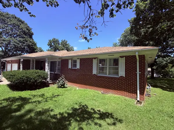 506 Garfield ST, Greenfield, MO 65661