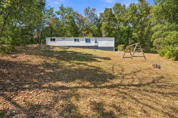 8 Lake Forest DR, Galena, MO 65656