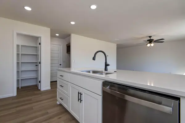 5250 W Josh ST, Springfield, MO 65802