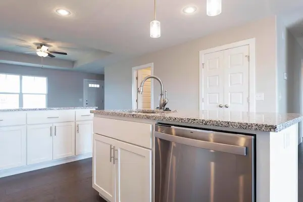 5280 W Josh ST, Springfield, MO 65802