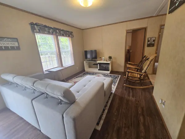21619 County Road 273a, Wheatland, MO 65779