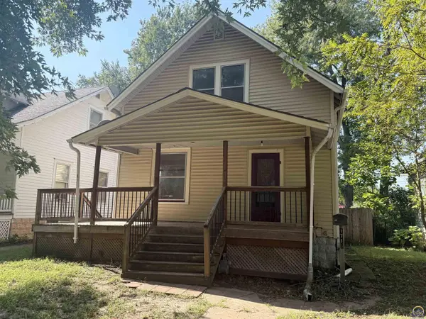 1715 SE Quincy ST, Topeka, KS 66612