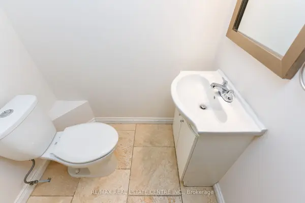 5989 Sidmouth ST, Mississauga, ON L5V 2Z5