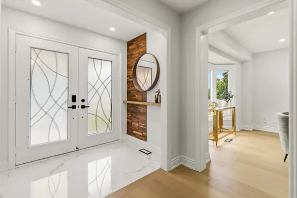 90 Burgby AVE #Upper, Brampton, ON L6X 3A4