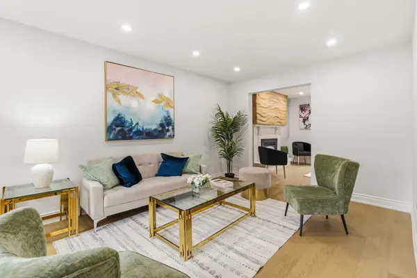 90 Burgby AVE #Upper, Brampton, ON L6X 3A4