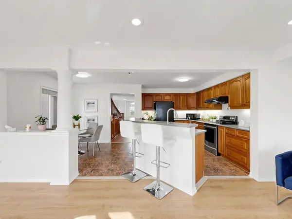 3385 Southwick ST, Mississauga, ON L5M 7M1