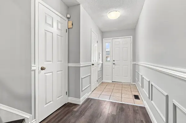 1 Perthshire CT, Hamilton, ON L9B 2H1