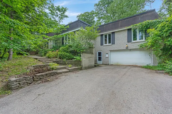 35 Maple Hill DR, Kitchener, ON N2M 2R7