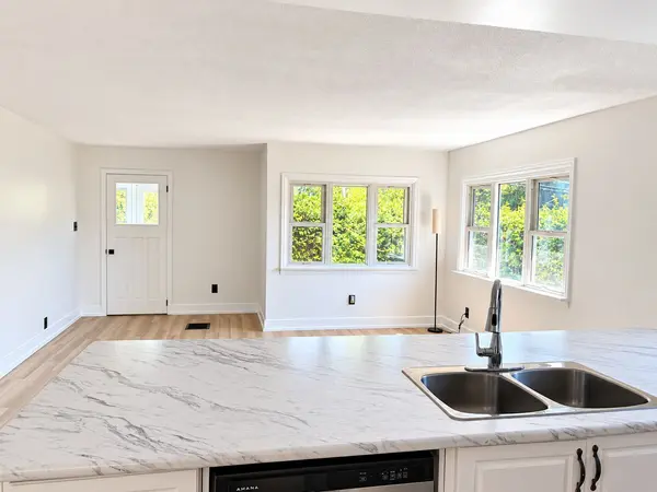 30 Perry AVE, Brighton, ON K0K 1H0
