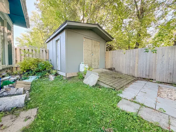 1509 Agur ST, Kenora, ON P9N 1M4