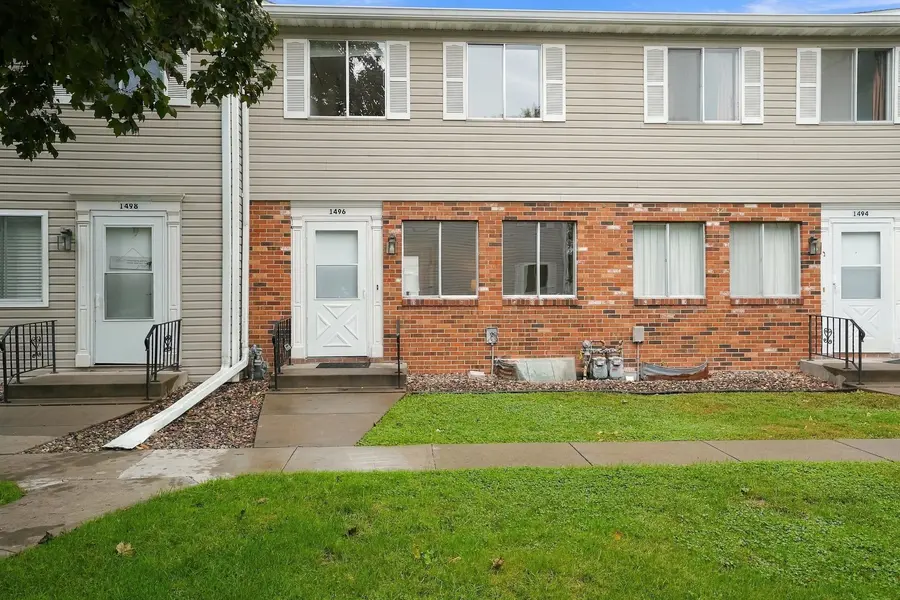 1496 Goodwin AVE N, Oakdale, MN 55128