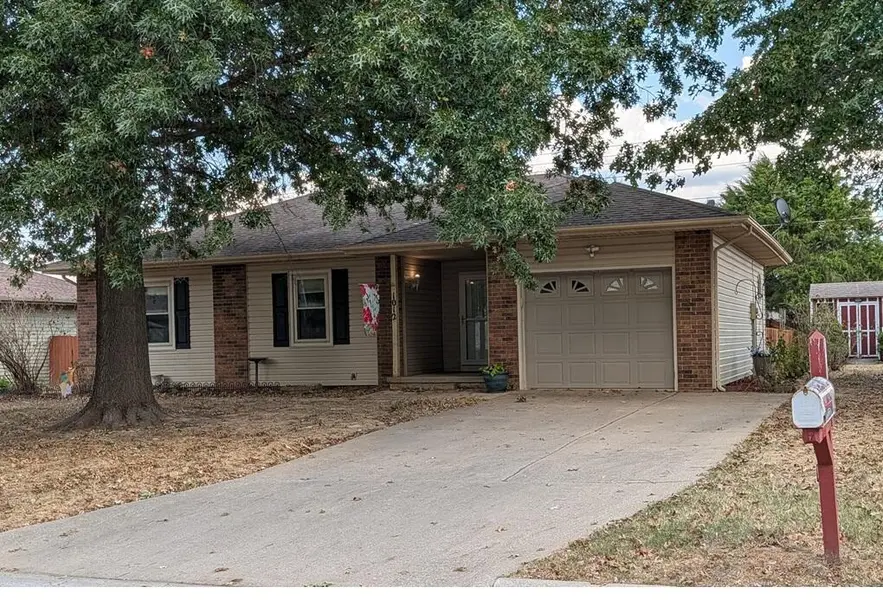 1012 N Walleye ST, Nixa, MO 65714