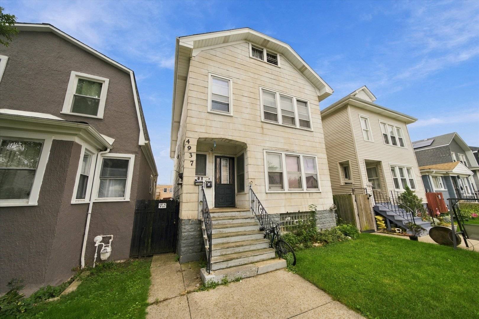 4937 W Melrose ST, Chicago, IL 60641