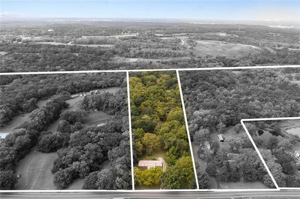 3122 S Owens School RD, Independence, MO 64057