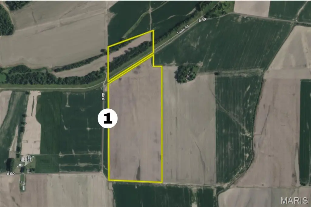 00 B RD, Valmeyer, IL 62295