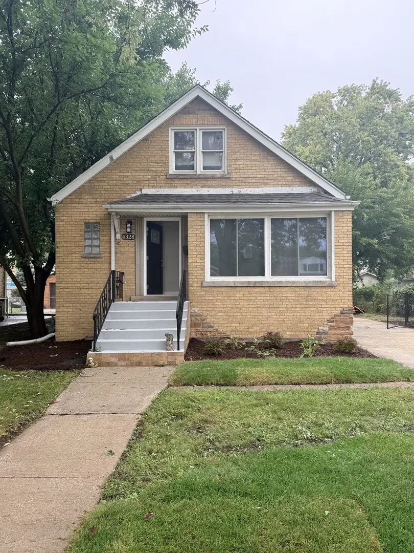 4328 W 109th ST, Oak Lawn, IL 60453