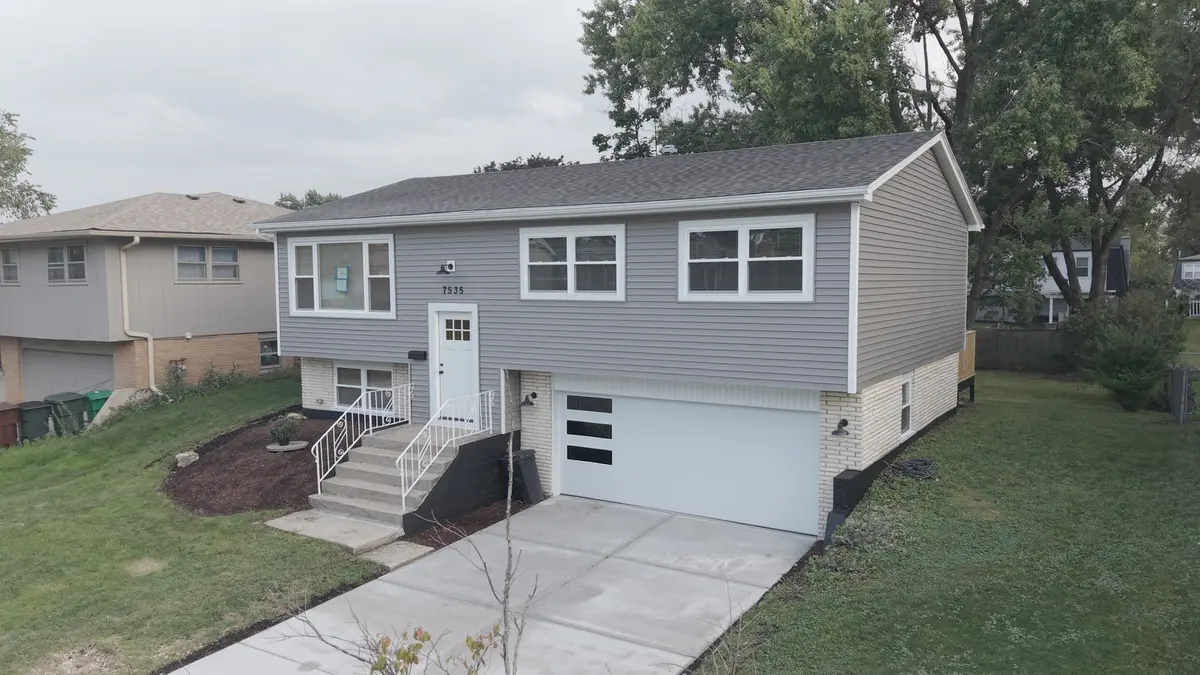 7535 162nd ST, Tinley Park, IL 60477
