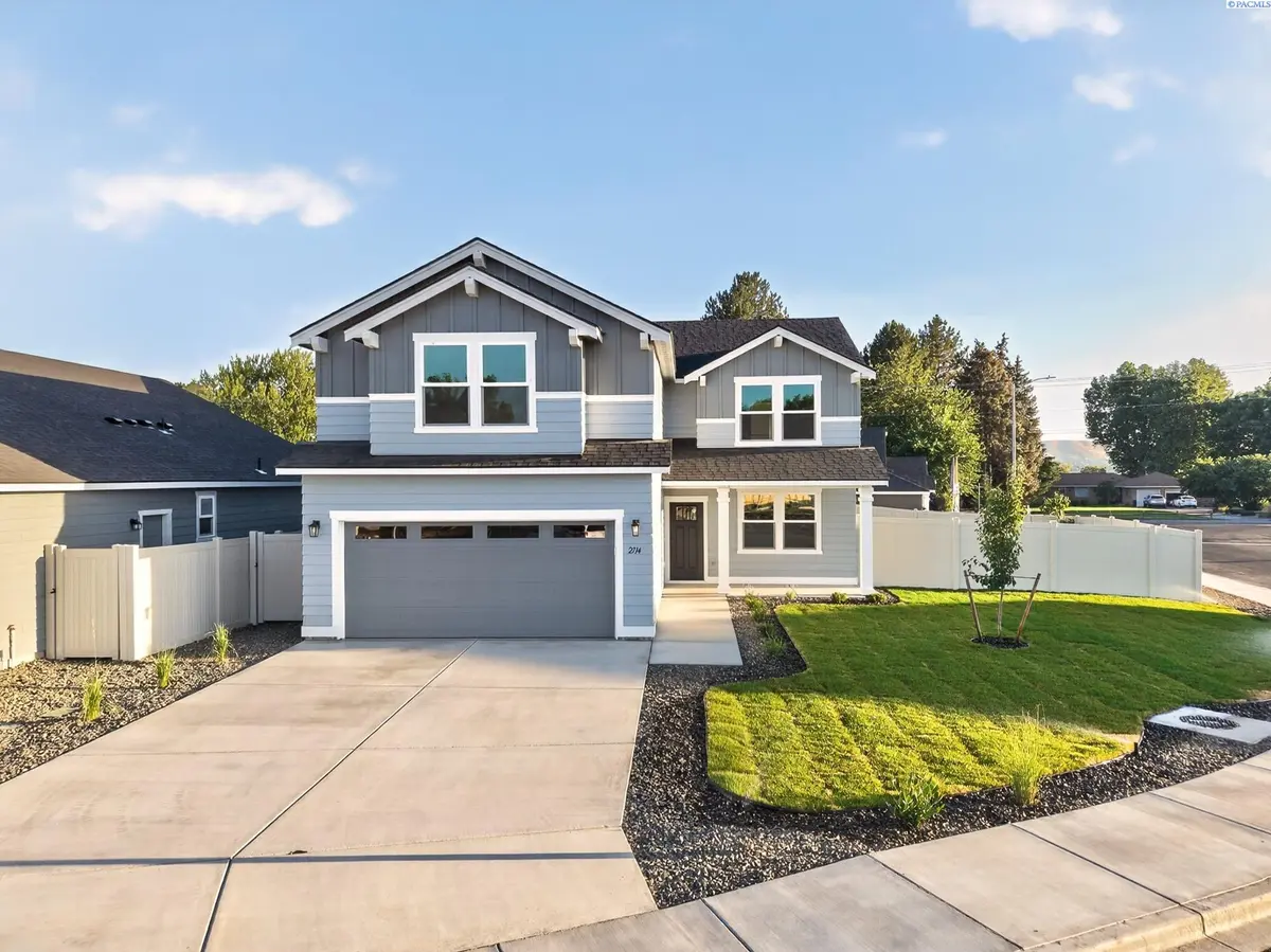 2714 Alvarado Ct., Pasco, WA 99301