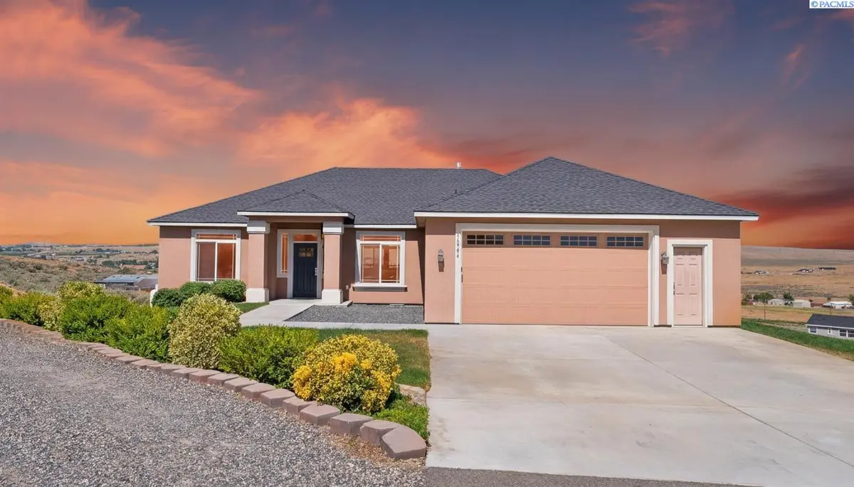 16904 E Love Lane, Benton City, WA 99320