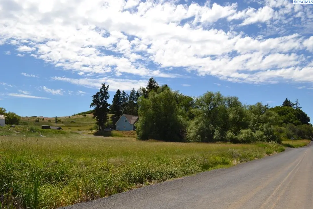 2201 Kitzmiller Road, Pullman, WA 99163