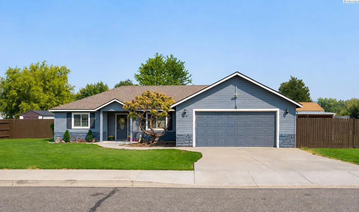 408 Capri Court, Benton City, WA 99320