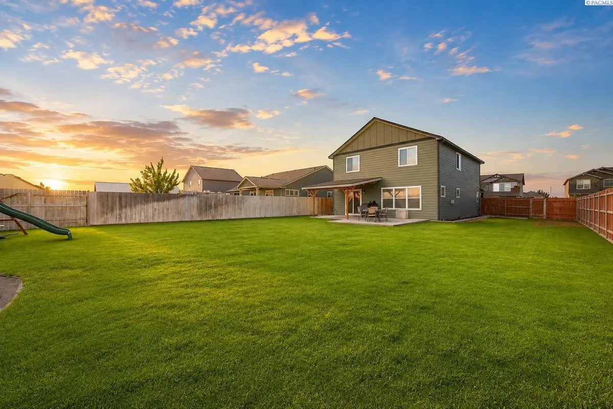 3815 Atlanta Lane, Pasco, WA 99301-8591