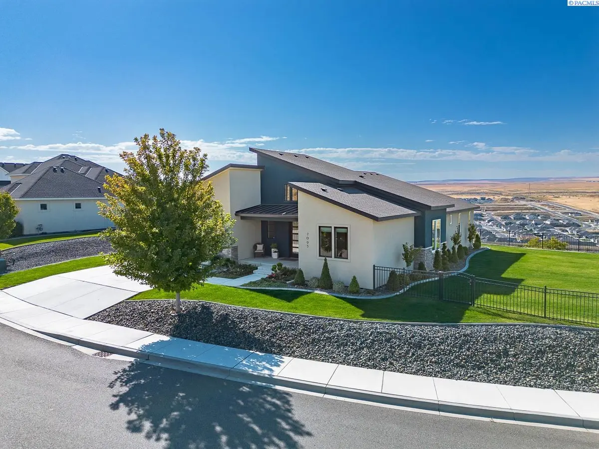 7095 W 23rd Avenue, Kennewick, WA 99338