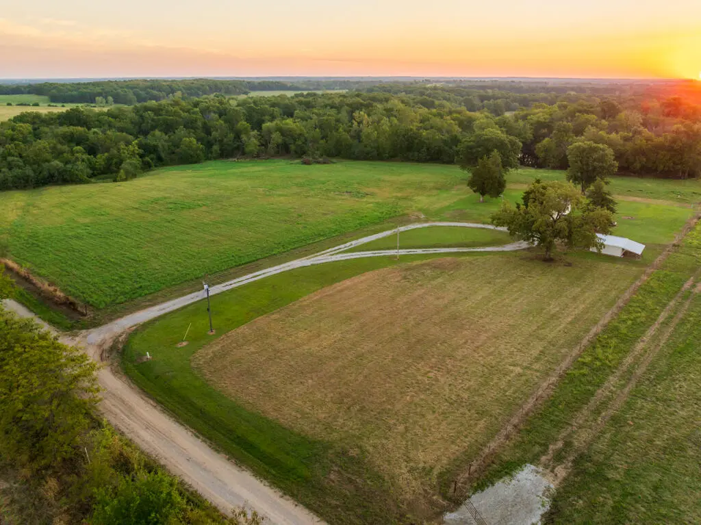 2395 SW County RD, Rich Hill, MO 64779