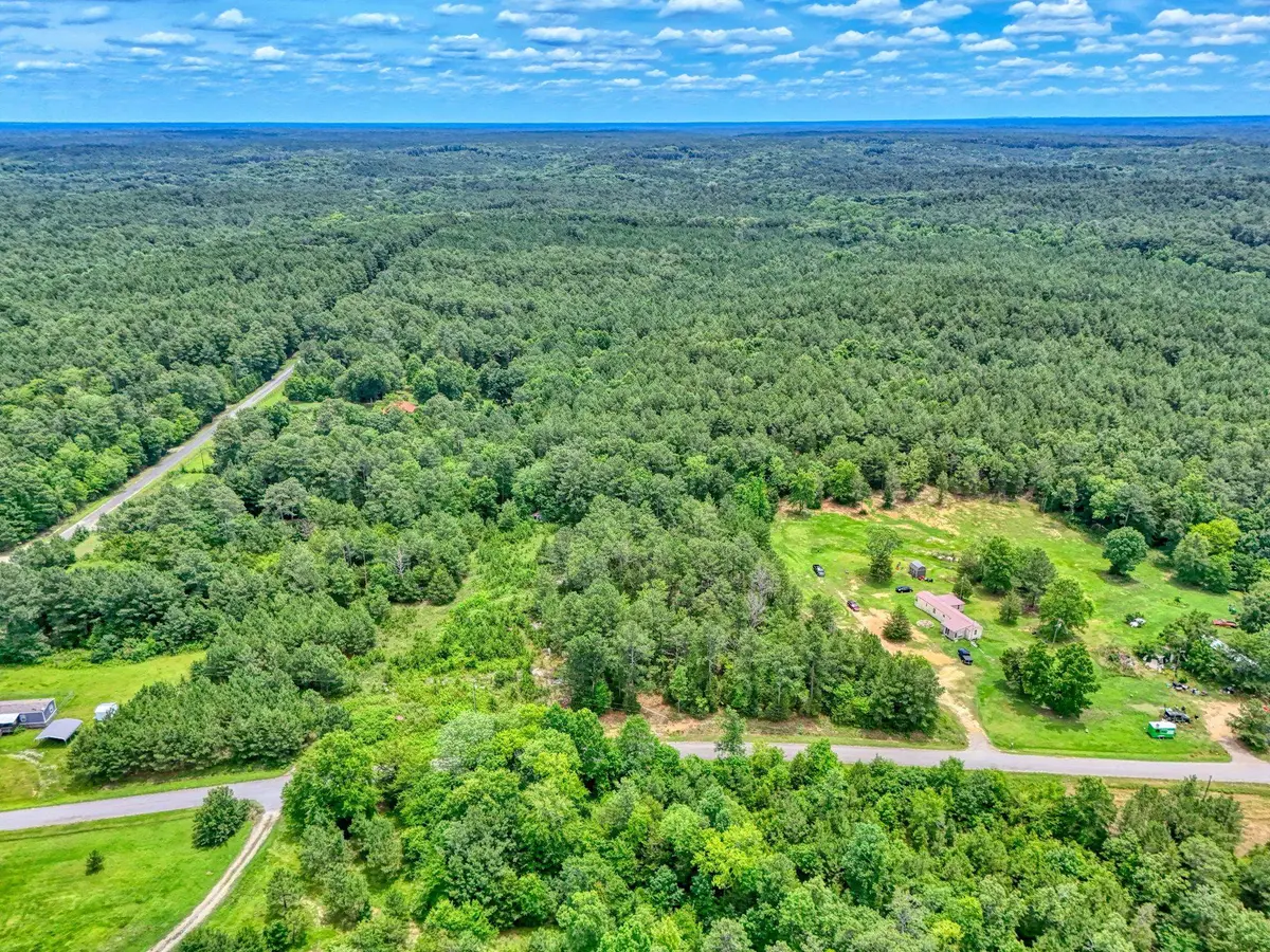 00 Stomp Springs CIR, Clinton, SC 29325