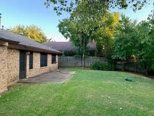 2931 Kimberly Drive, Grapevine, TX 76051