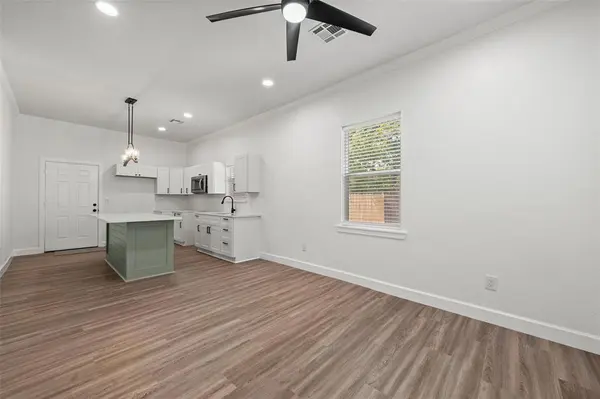 2415 S 9th Street, Waco, TX 76706
