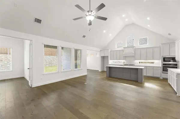 1013 Ashcroft Lane, Justin, TX 76247