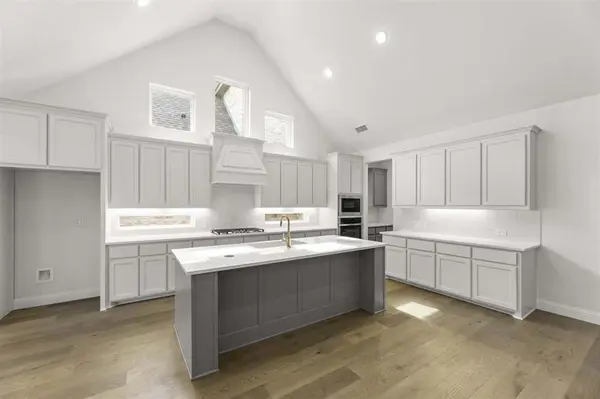 1013 Ashcroft Lane, Justin, TX 76247
